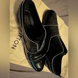 Louis Vuitton | Shoes | Louis Vuitton Men Black Patent  display picture 1